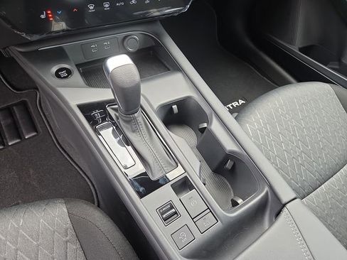 New 2026 Nissan Sentra SV w/ SV Convenience Package FWD image 6