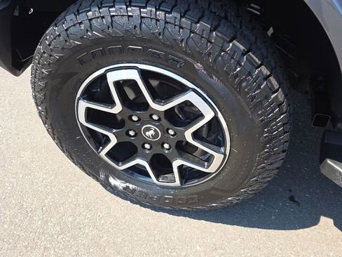 Used 2021 Ford Bronco Outer Banks AWD/4WD image 26