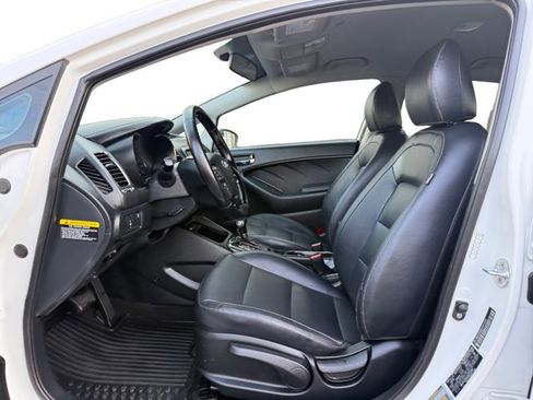 Used 2017 Kia Forte EX image 10