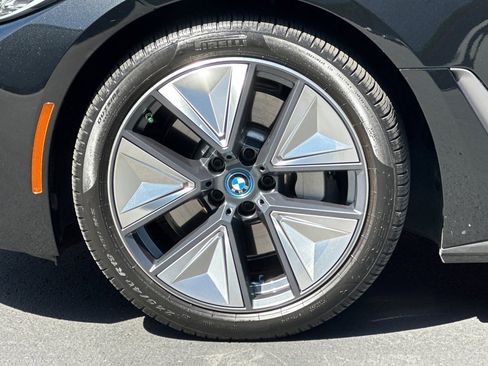 Used 2023 BMW i4 eDrive40 w/ Premium Package image 36