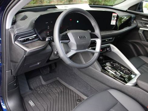Certified 2025 Audi Q5 Premium Plus w/ Premium Plus AWD/4WD image 46