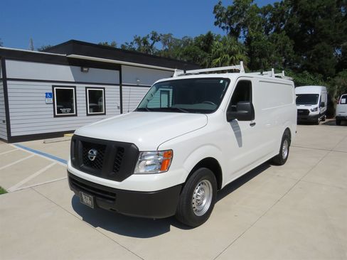 Used 2020 Nissan NV 2500 S image 3