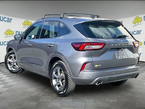 Used 2023 Ford Escape ST-Line Select w/ Tech Pack #2 AWD/4WD image 2