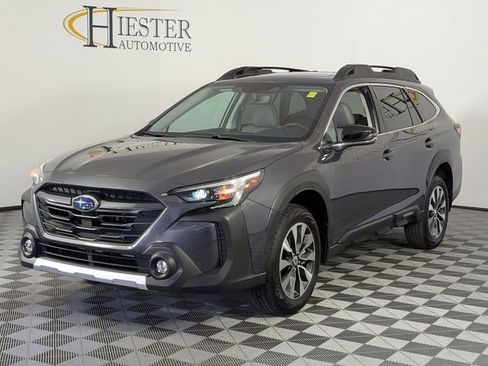 Used 2025 Subaru Outback Limited w/ Popular Package #2 image 4