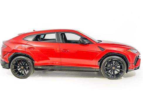 Used 2023 Lamborghini Urus S image 10