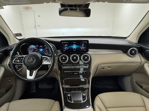 Used 2022 Mercedes-Benz GLC 300 4MATIC image 17
