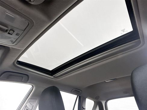 Used 2010 Toyota RAV4 Sport image 6