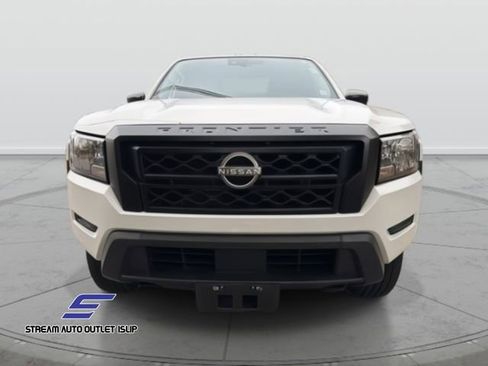 Used 2022 Nissan Frontier S w/ Technology Package image 2