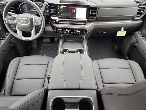 New 2025 GMC Sierra 2500 SLT w/ SLT Premium Package image 21