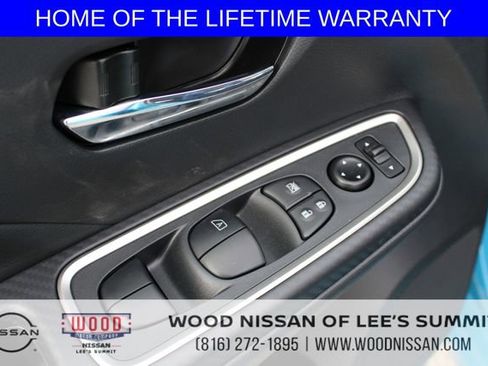 New 2025 Nissan Versa SR w/ Trunk Package image 14