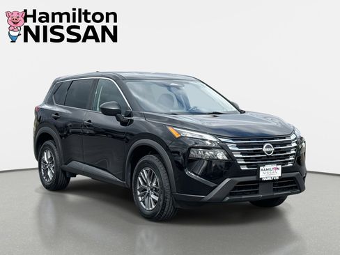 Used 2024 Nissan Rogue S image 1