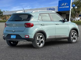 New 2026 Hyundai Venue SEL video 2