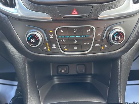 Used 2018 Chevrolet Equinox LT w/ Sun & Infotainment Package image 33