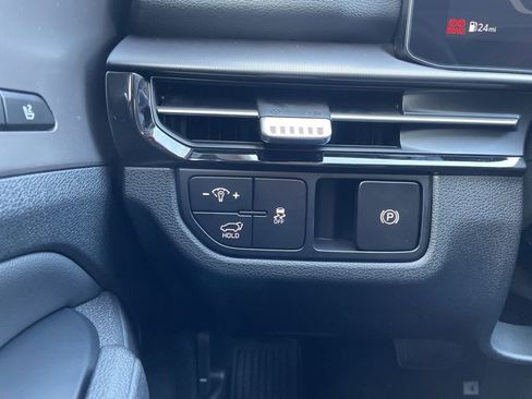 New 2026 Kia Sportage SX FWD image 24