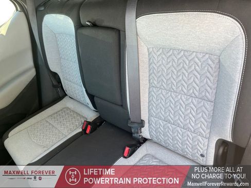Used 2023 Chevrolet Equinox LT image 22