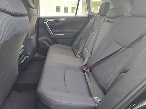 Certified 2025 Toyota RAV4 LE image 19