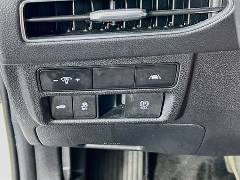 Used 2023 Hyundai Sonata SEL FWD image 10