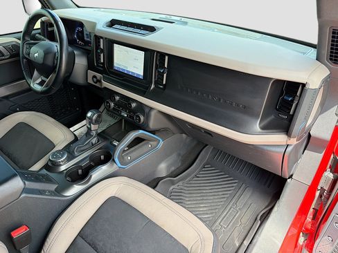 Used 2023 Ford Bronco Wildtrak AWD/4WD image 12