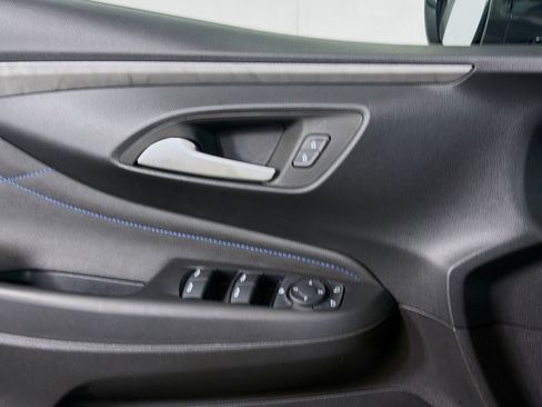 Used 2025 Buick Envista Sport Touring FWD image 15