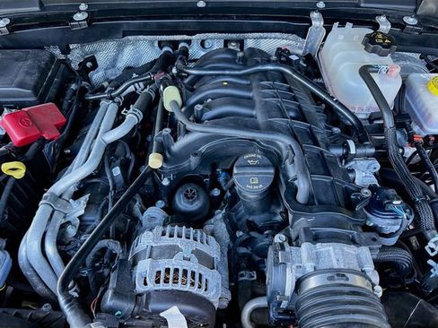 Used 2024 Jeep Wrangler Willys image 28