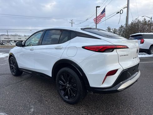 Used 2024 Buick Envista Sport Touring w/ Convenience I Package image 8