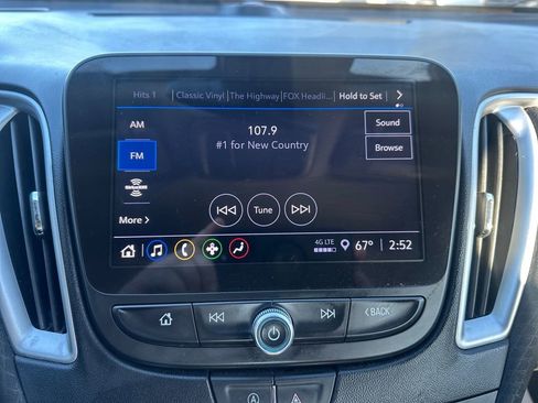 Used 2024 Chevrolet Malibu LT image 20