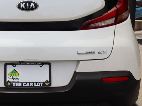 Used 2020 Kia Soul EX FWD image 20
