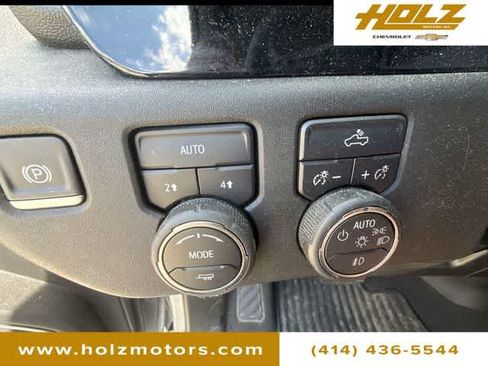 Used 2024 Chevrolet Silverado 1500 RST AWD/4WD image 17