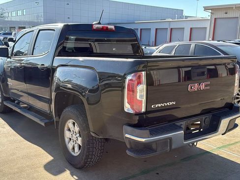 Used 2016 GMC Canyon Base w/ Convenience Package image 8