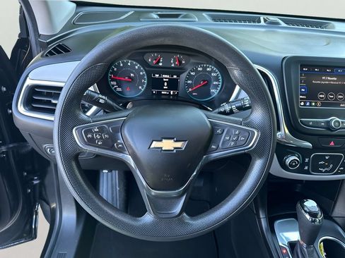 Used 2020 Chevrolet Equinox LS FWD image 11