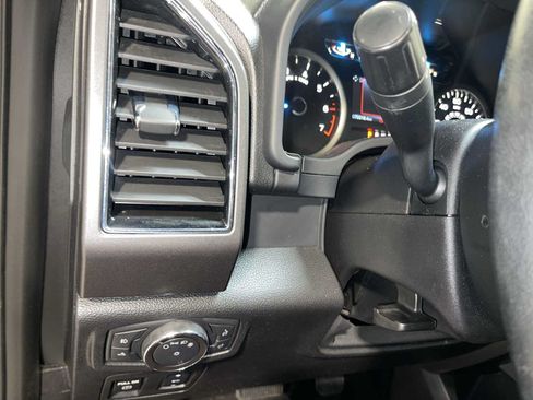 Used 2018 Ford F150 XLT w/ Equipment Group 302A Luxury AWD/4WD image 23