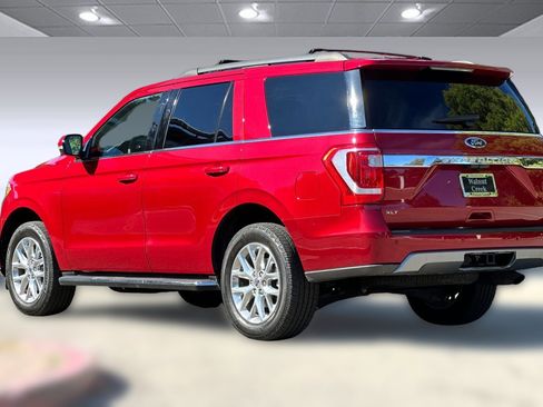 Used 2020 Ford Expedition XLT w/ Equipment Group 202A image 7