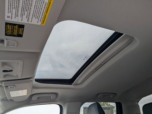 New 2025 Ford Maverick XLT w/ XLT Luxury Package image 16