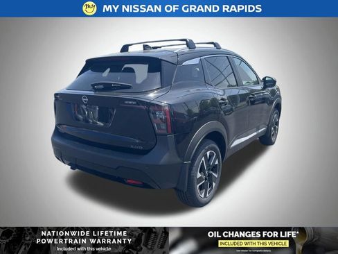 New 2026 Nissan Kicks SV w/ Cold Weather Package AWD/4WD image 5