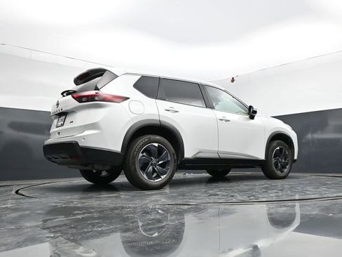 Used 2025 Nissan Rogue SV image 53