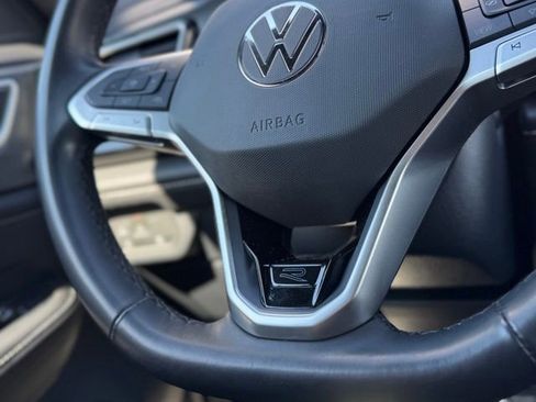 Used 2025 Volkswagen Atlas Cross Sport SEL R-Line AWD/4WD image 24