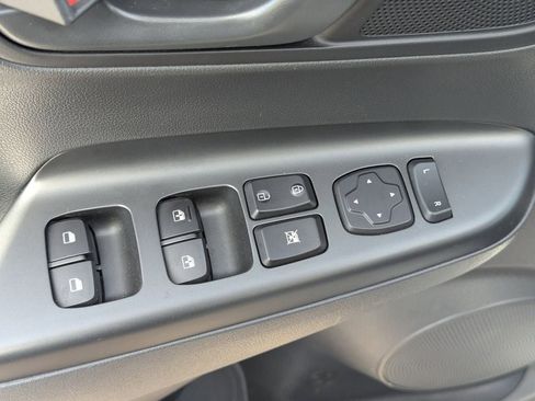 Used 2023 Hyundai Kona SEL image 25