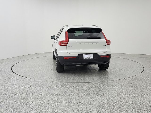 New 2026 Volvo XC40 B5 Plus w/ Protection Package Premier AWD/4WD image 6