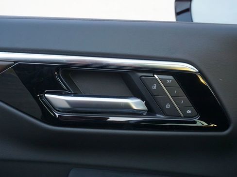 New 2026 Chevrolet Suburban High Country image 25