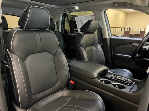 Used 2023 Honda Pilot Elite image 14