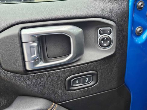 Used 2020 Jeep Gladiator Mojave image 22