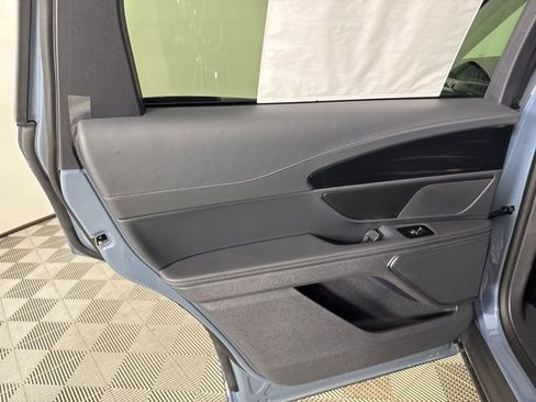 New 2026 Lincoln Nautilus Premier image 18