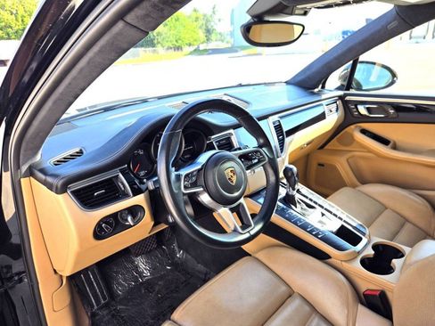 Used 2017 Porsche Macan Turbo w/ Premium Package Plus AWD/4WD image 14