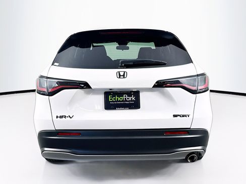 Used 2023 Honda HR-V Sport image 7