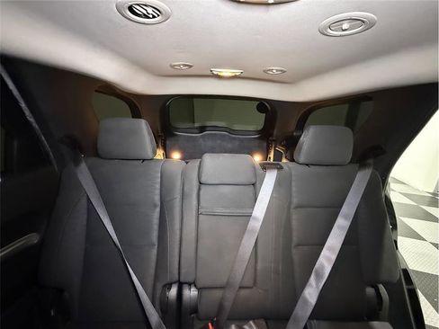 Used 2020 Dodge Durango SXT image 20