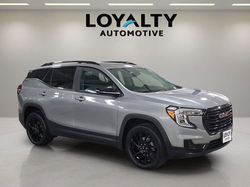 Used 2023 GMC Terrain SLE w/ Driver Convenience Package AWD/4WD image 7