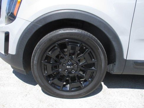 Used 2022 Kia Telluride EX w/ EX Premium Package image 9