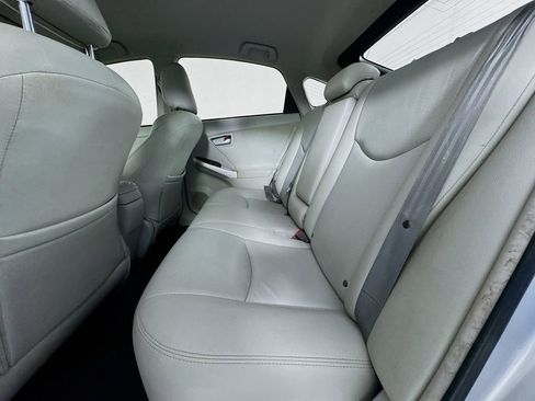 Used 2014 Toyota Prius Three image 28