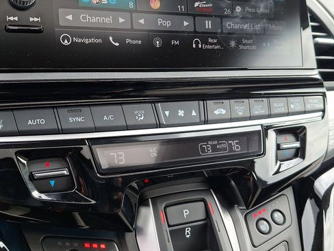 Used 2025 Honda Odyssey Elite image 18