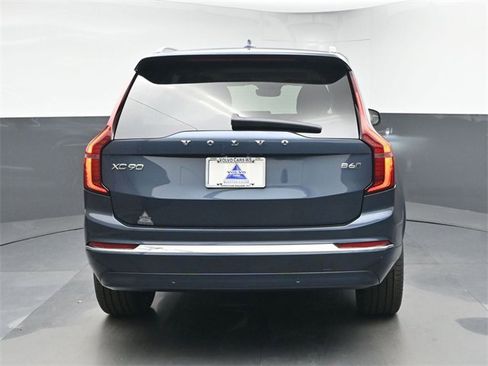 New 2026 Volvo XC90 B6 Ultra image 7